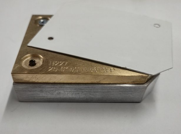 Blindprägestempel, Patrize, Unterbau Blindprägestempel, Patrize, Unterbau